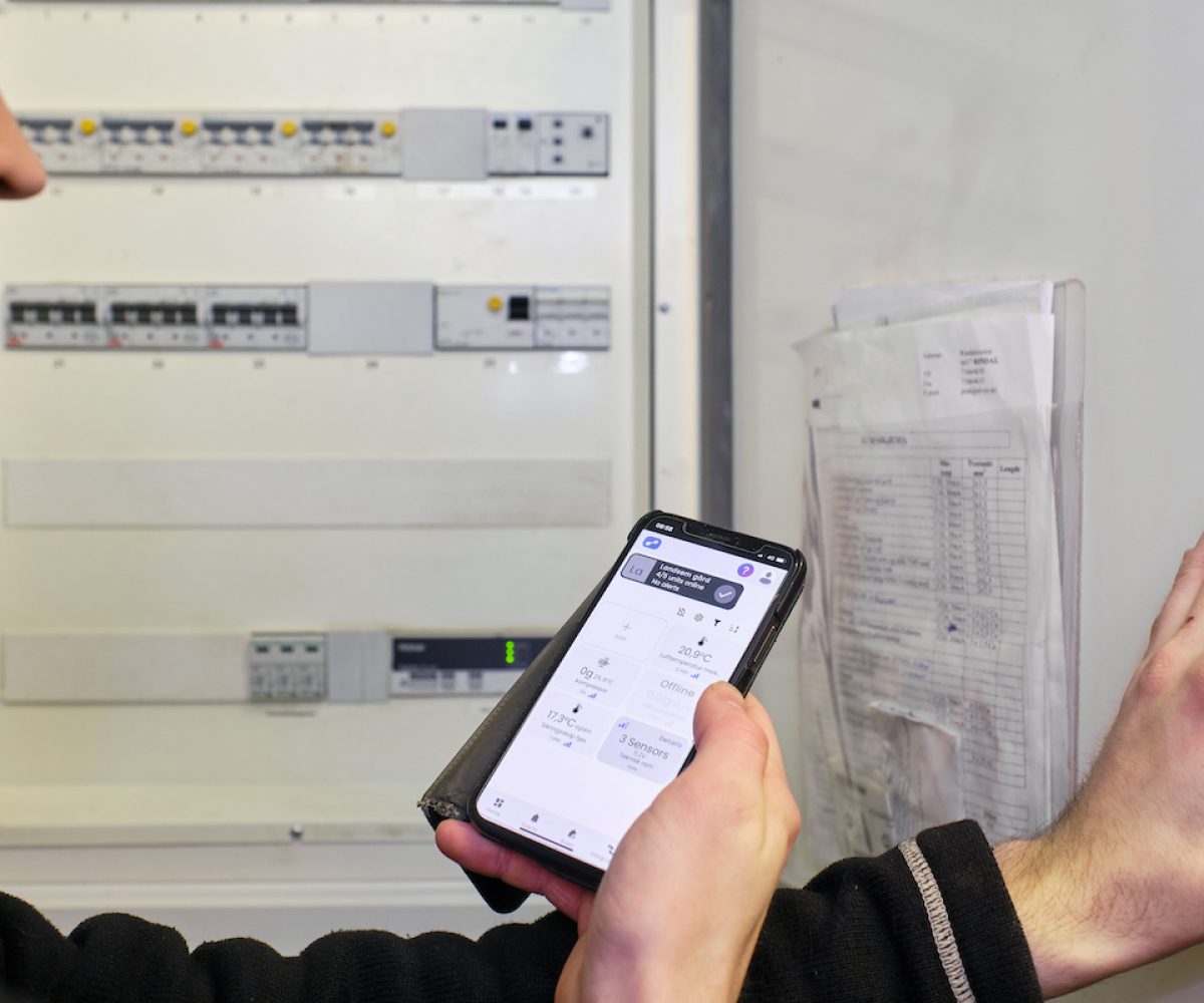 Control de temperatura de armarios desde smartphone con sensores IoT